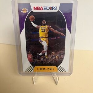 20-21 NBA Hoops LeBron James Trading Card